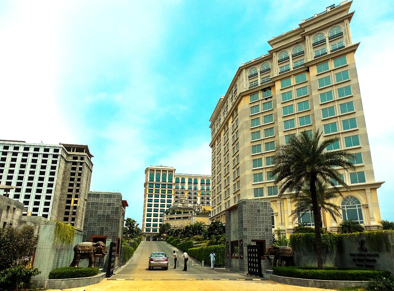 The Most Amazing Luxury South India Tour – Temples, Heritage & Beaches