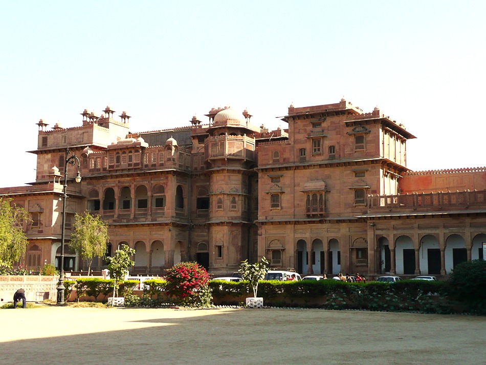 Best of the Beautiful Royal Rajasthan with flights from Kolkata