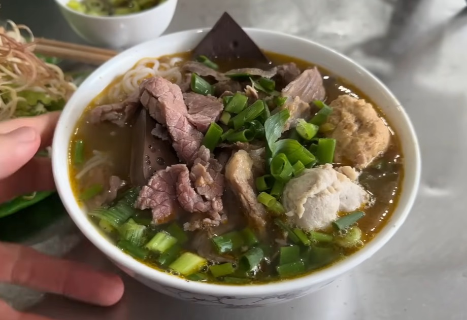 A culinary journey through beautiful Vietnam: From North to South