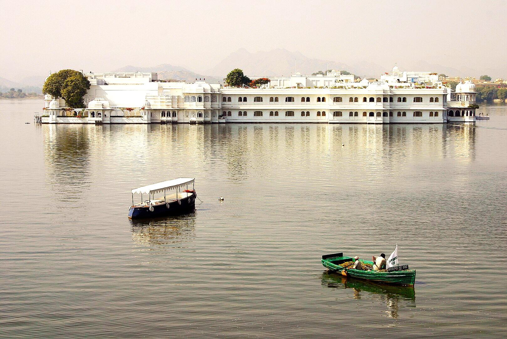Hotel Lake Palace, Udaipur, Excursion2India Hotel Partner