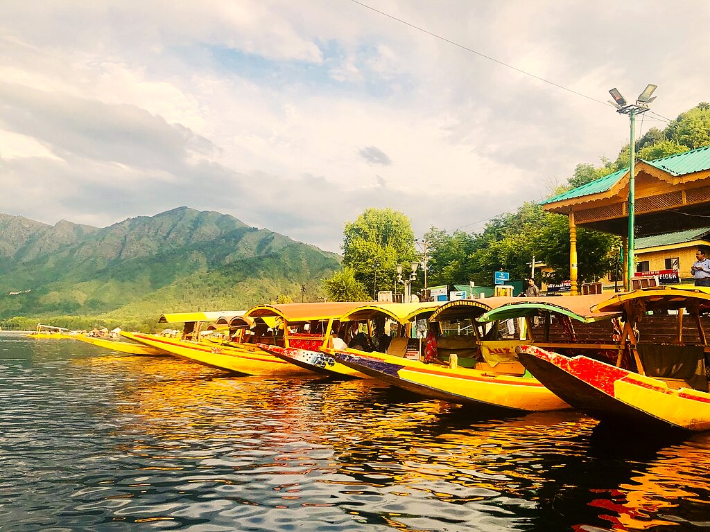 Top 10 beautiful family vacations from Kolkata your kids will love!