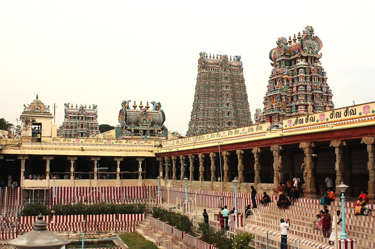 The Most Amazing Luxury South India Tour – Temples, Heritage & Beaches