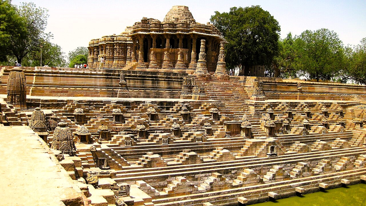 Explore the most beautiful rich heritage of handicrafts of Gujarat