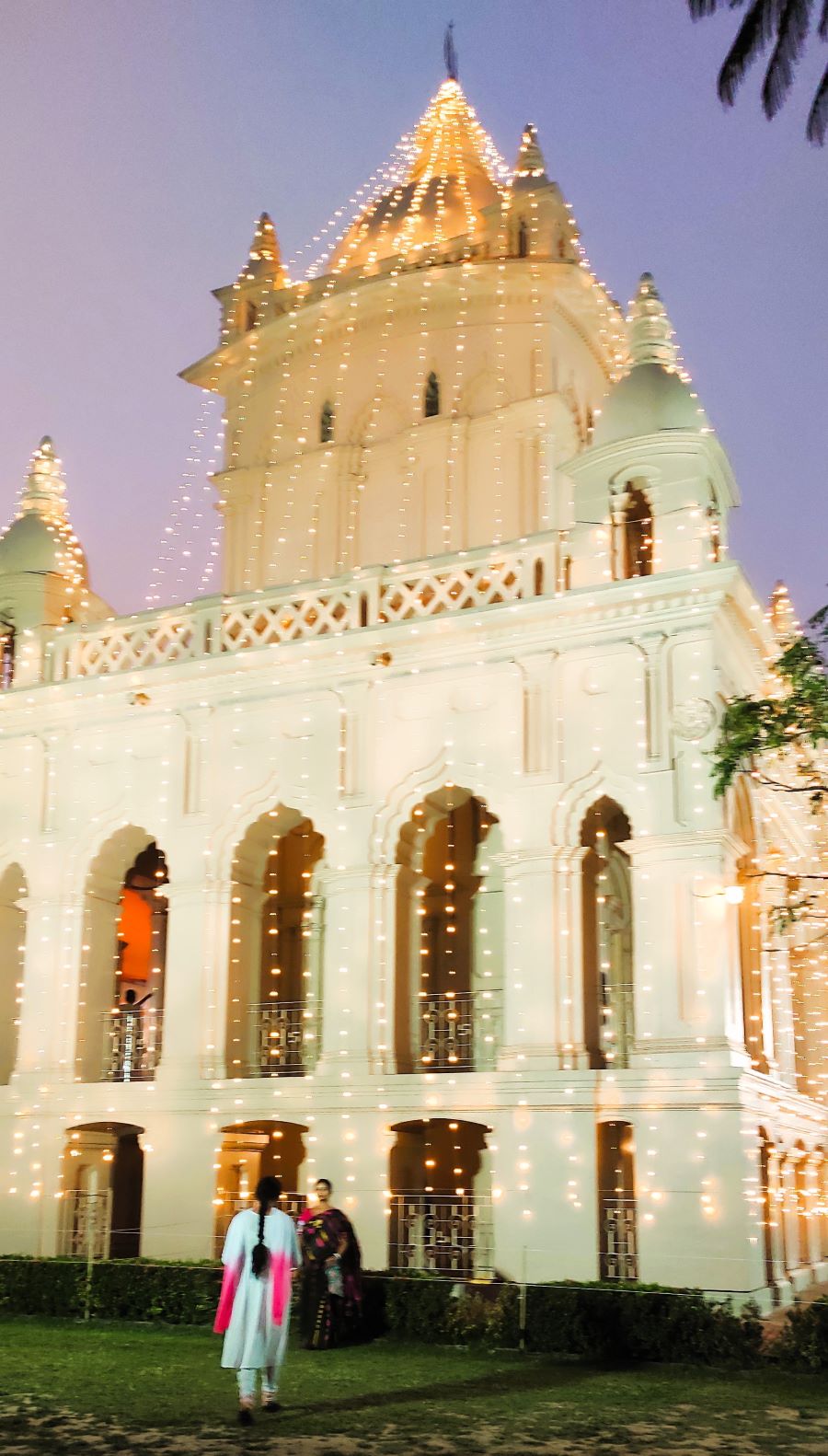 Explore the best of Kolkata, the most beautiful cultural Heart of India