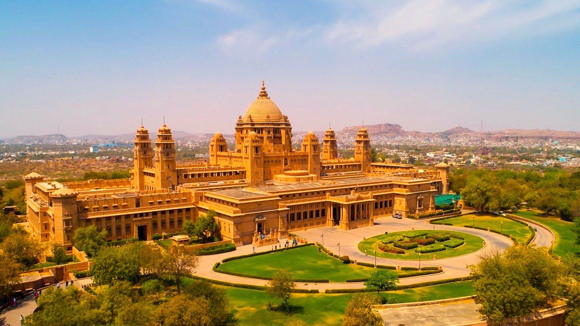 Beyond the Taj Mahal: 10 Most Amazing Experiences in India